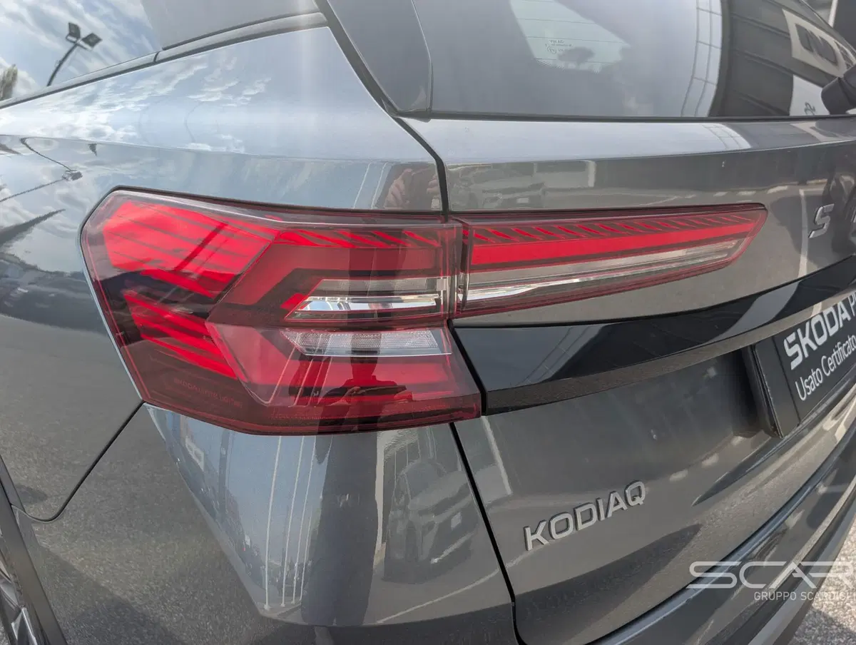 Skoda Kodiaq usata a Livorno (11)