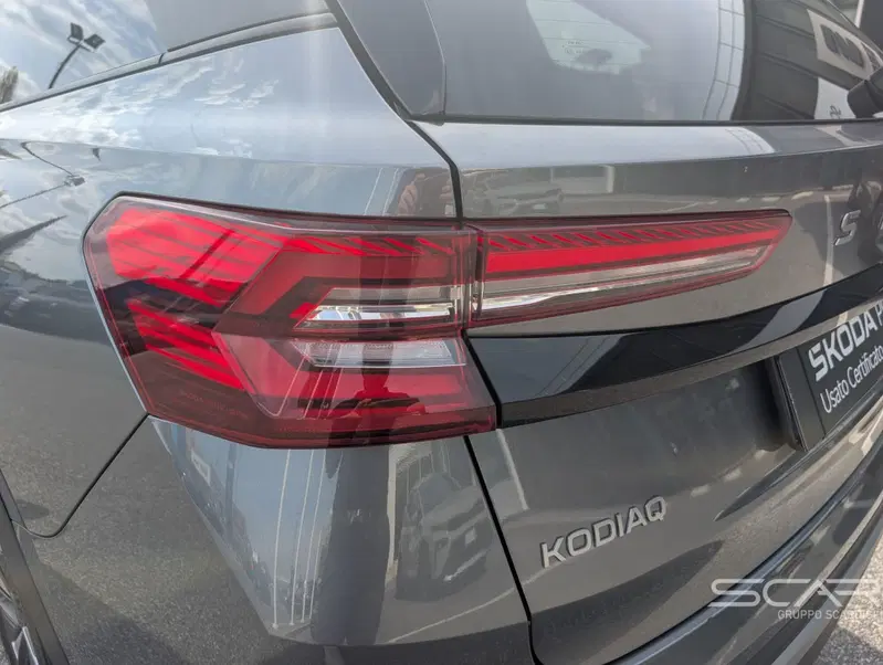 Skoda Kodiaq usata a Livorno (11)