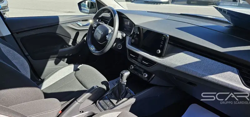 Skoda Kamiq usata a Livorno (19)