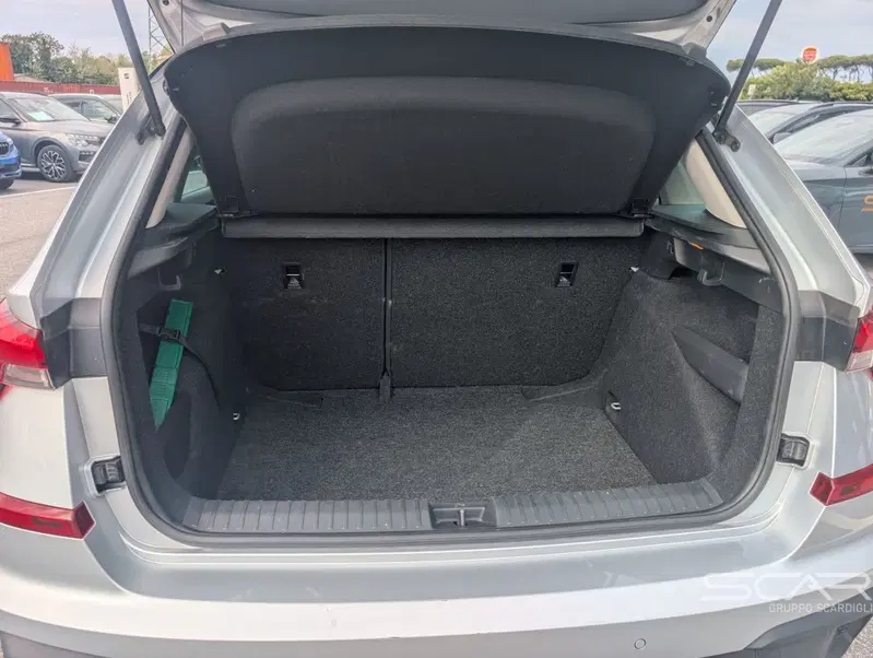 Skoda Kamiq usata a Livorno (15)