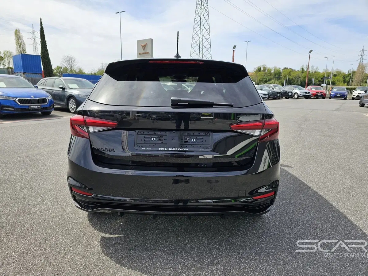 Skoda Fabia nuova a Livorno (4)
