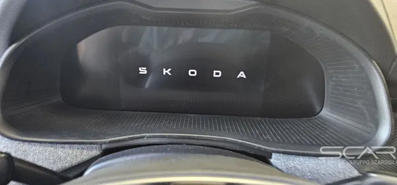 Skoda Kamiq nuova a Livorno (14)