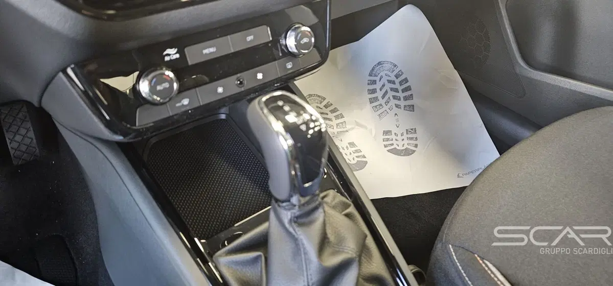 Skoda Kamiq nuova a Livorno (17)