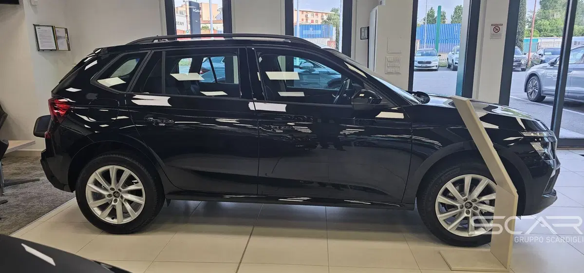 Skoda Kamiq nuova a Livorno (5)