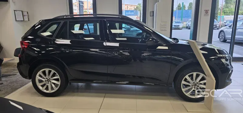 Skoda Kamiq nuova a Livorno (5)