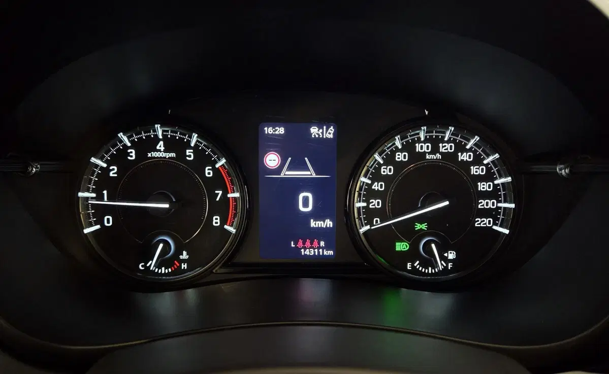 Suzuki S-Cross usata a Pavia (15)