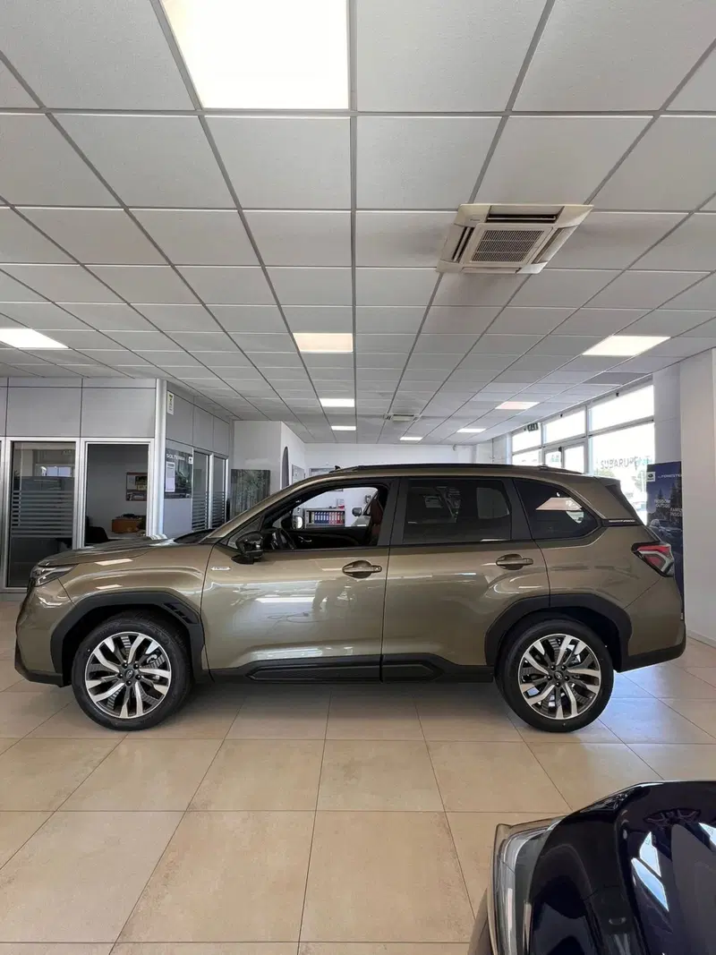 Subaru Forester nuova a Ravenna (3)