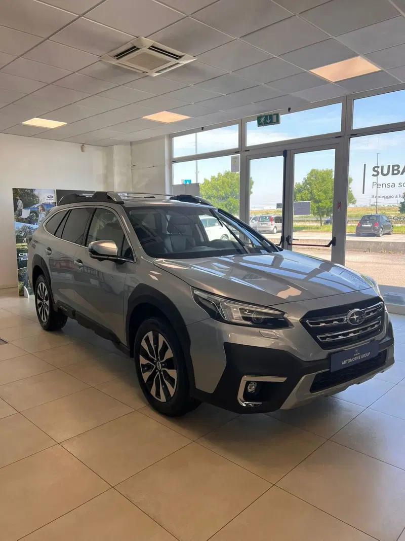 Subaru Outback nuova a Ravenna