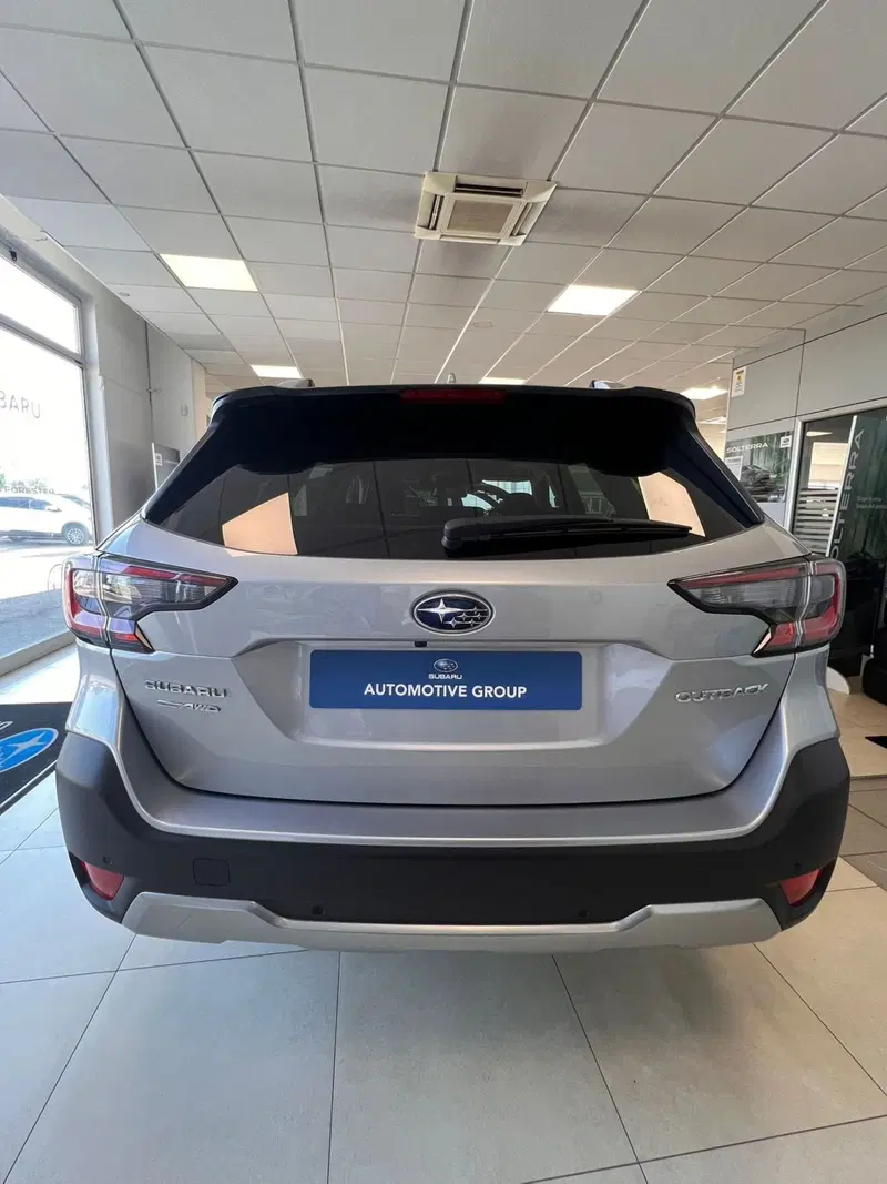 Subaru Outback nuova a Ravenna (2)