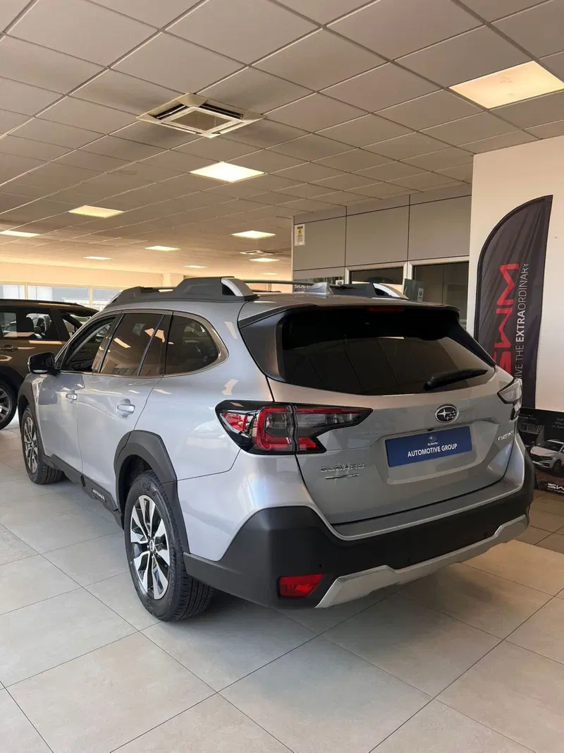 Subaru Outback nuova a Ravenna (5)