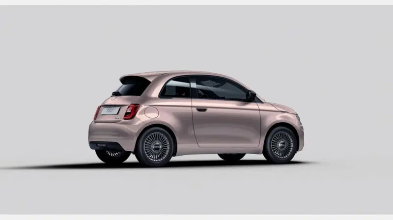 Fiat 500 nuova a Firenze (2)