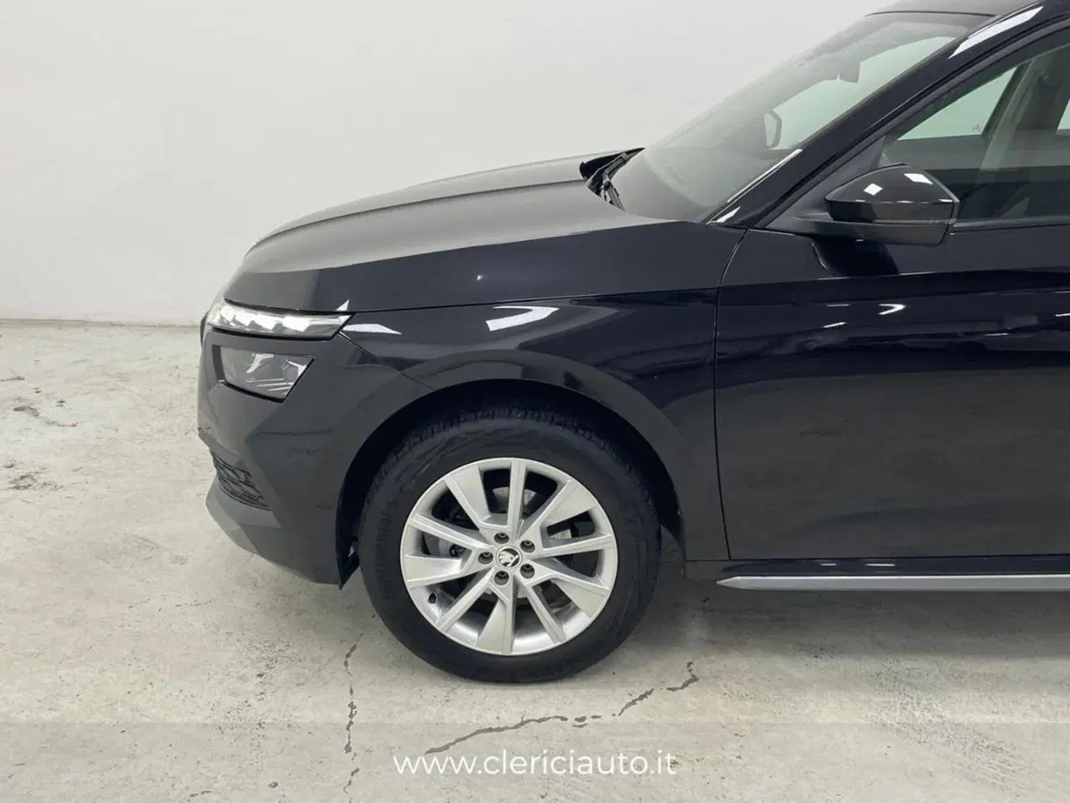 Skoda Kamiq usata a Como (9)