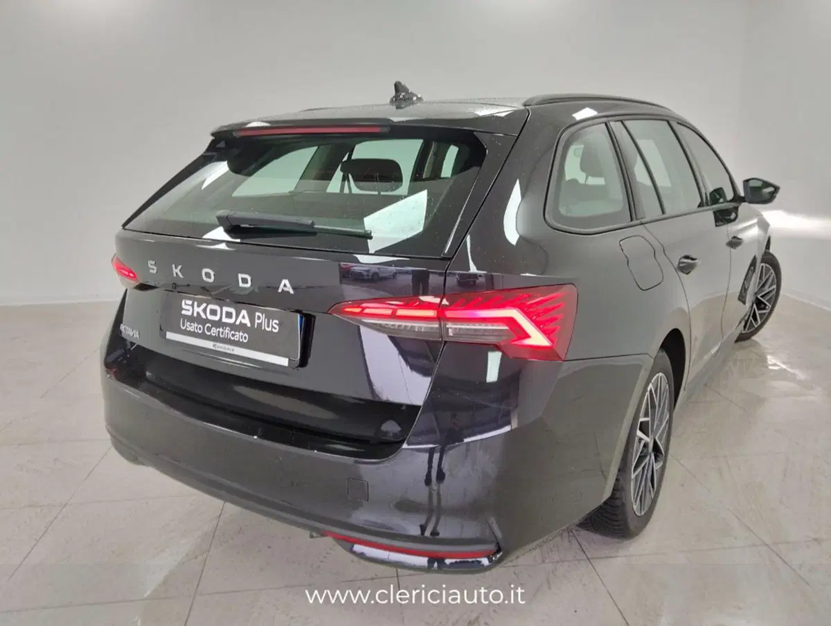 Skoda Octavia Station Wagon usata a Como (2)