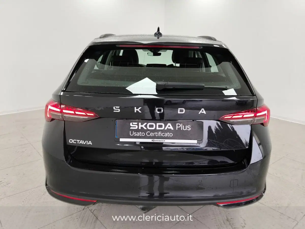 Skoda Octavia Station Wagon usata a Como (7)