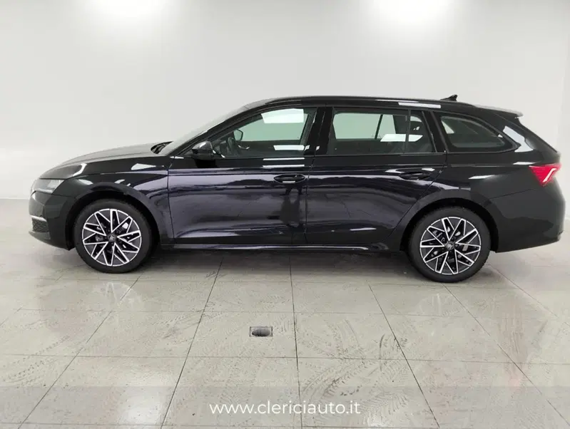 Skoda Octavia Station Wagon usata a Como (8)