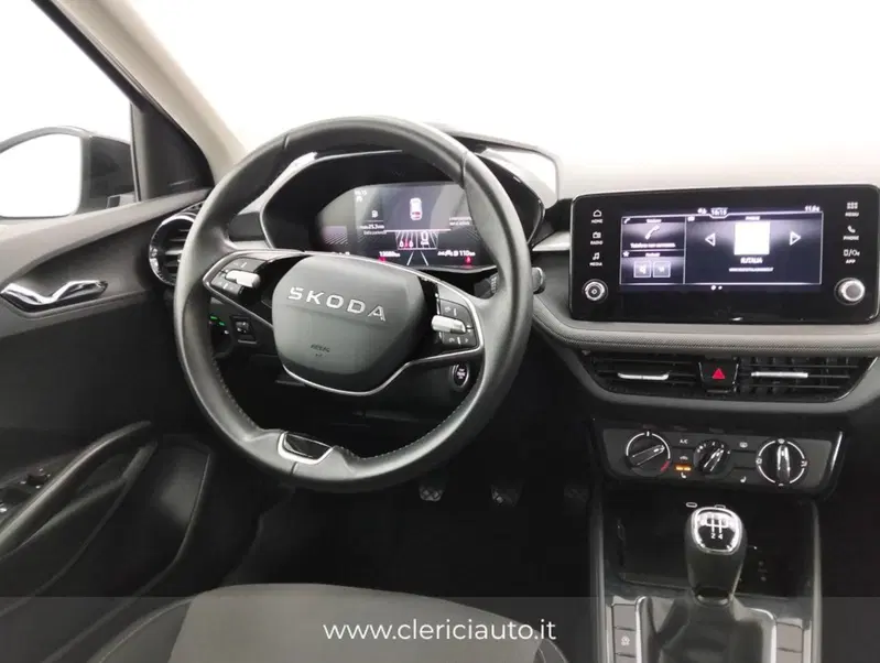 Skoda Fabia usata a Como (10)