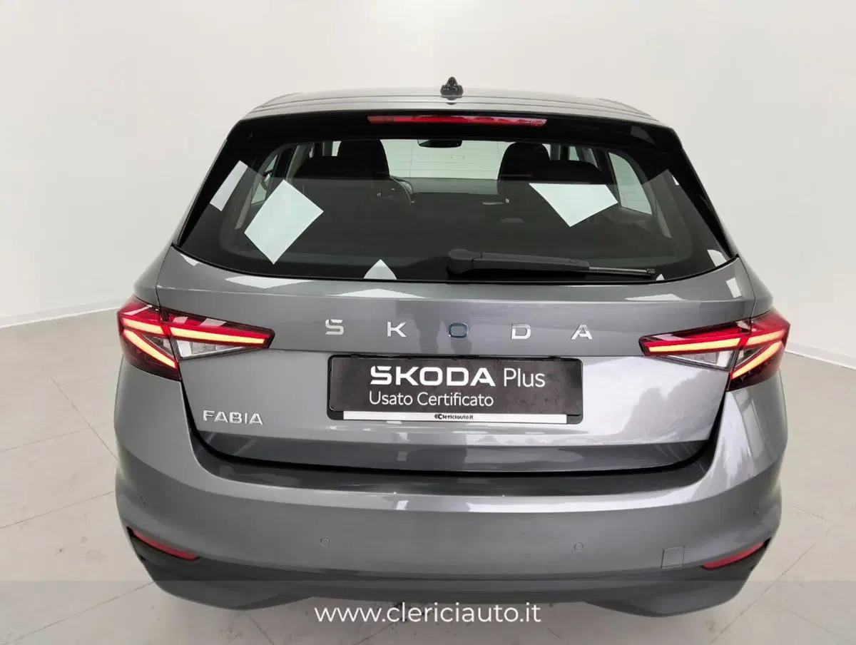 Skoda Fabia usata a Como (7)