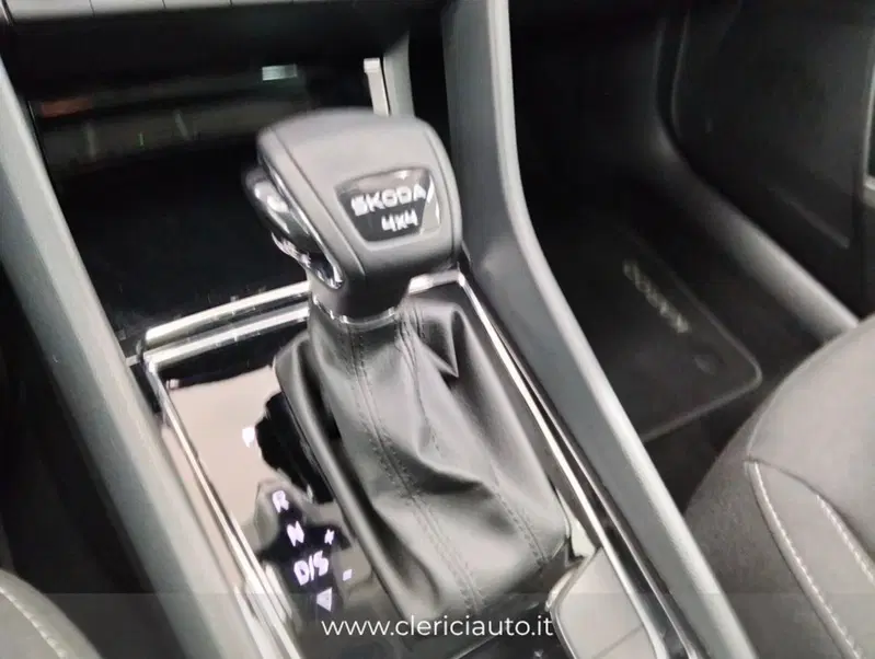 Skoda Karoq usata a Como (18)