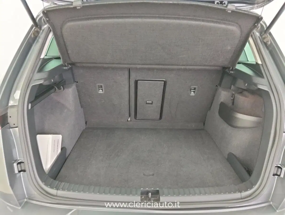 Skoda Karoq usata a Como (19)