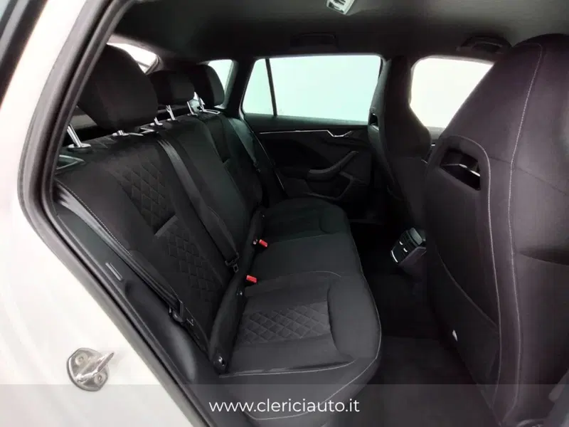 Skoda Kamiq usata a Como (5)