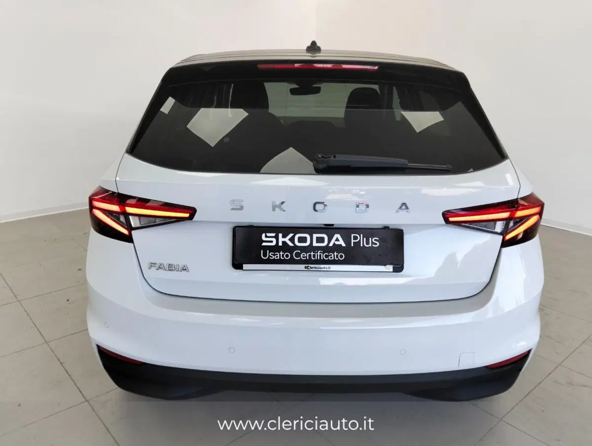 Skoda Fabia usata a Como (7)