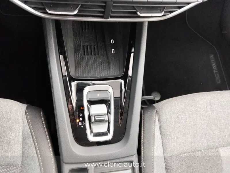 Skoda Octavia Station Wagon usata a Como (19)