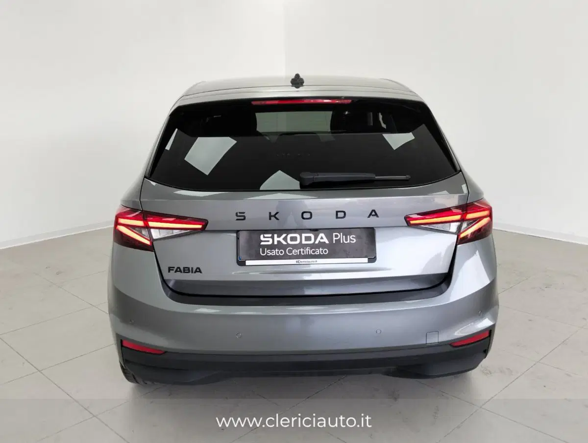 Skoda Fabia usata a Como (7)