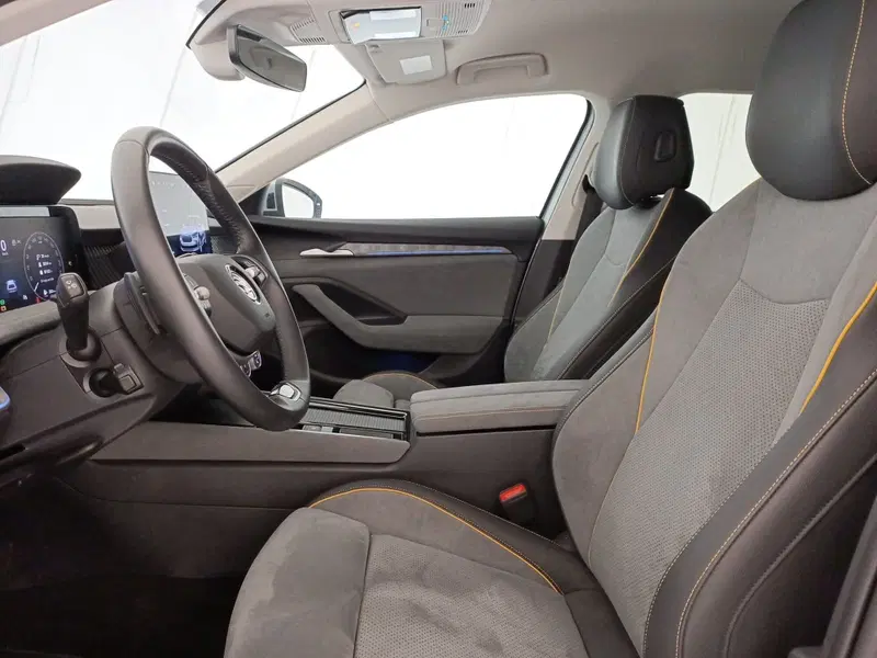 Skoda Superb usata a Lecce (6)