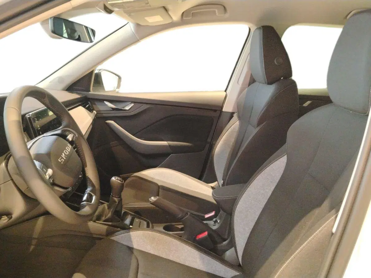 Skoda Kamiq nuova a Lecce (7)