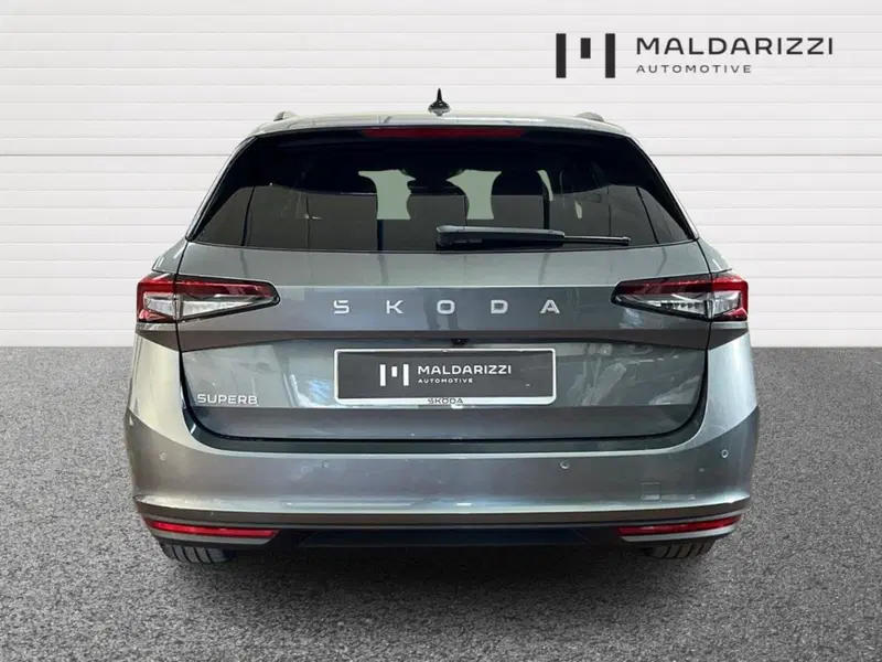 Skoda Superb usata a Foggia (3)