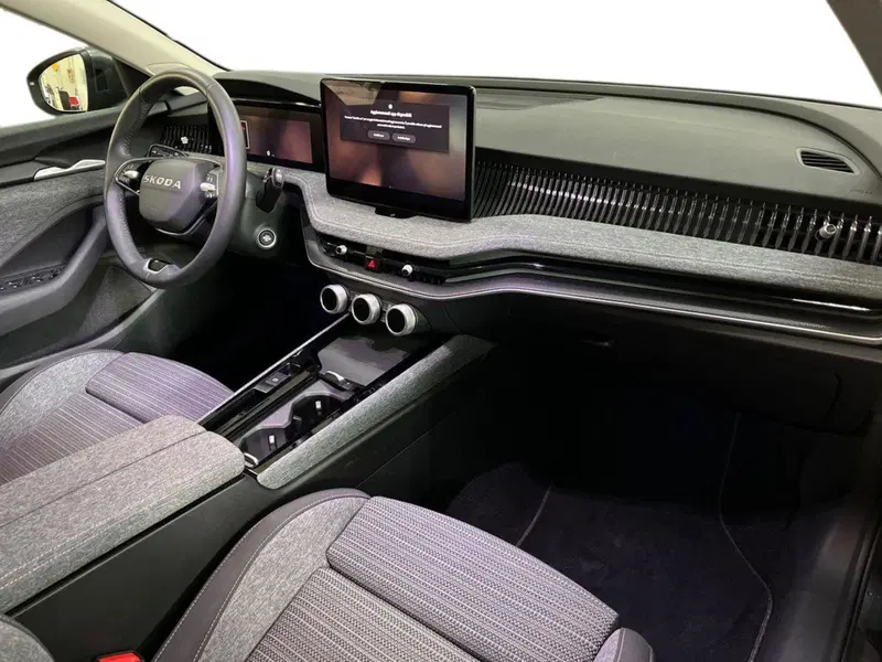 Skoda Superb usata a Foggia (9)
