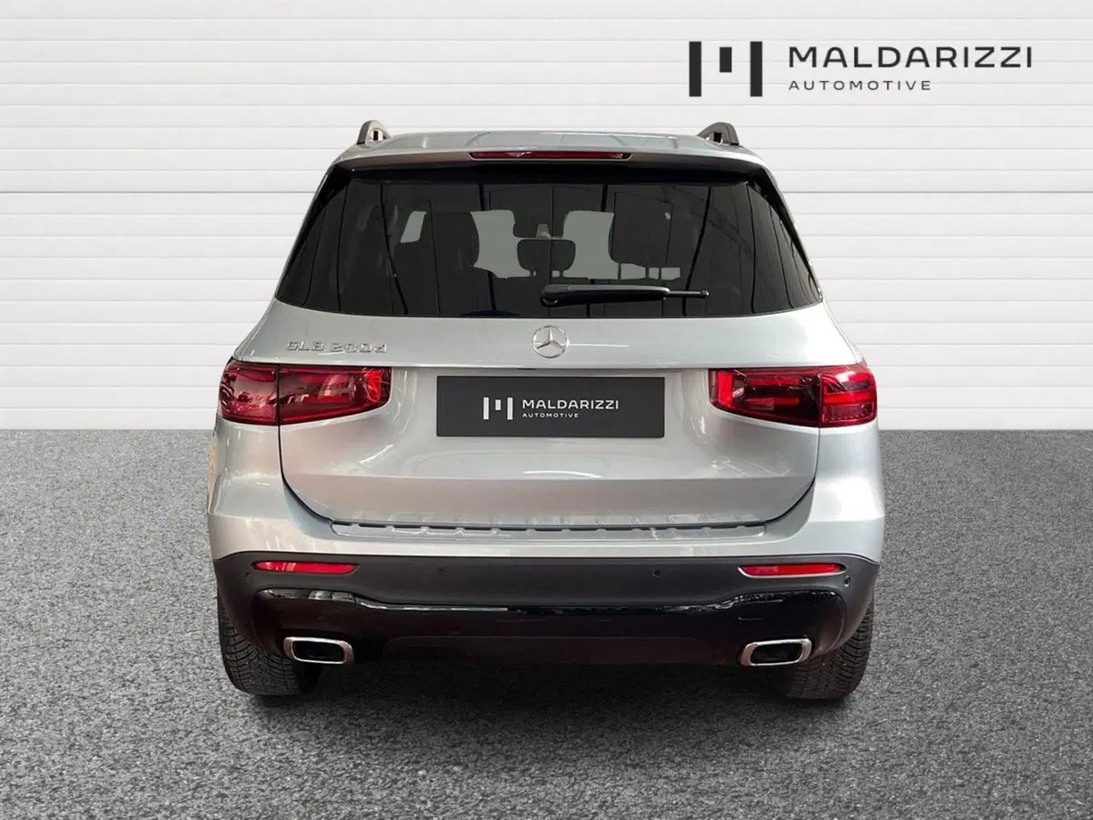 Mercedes-Benz GLB usata a Bari (3)