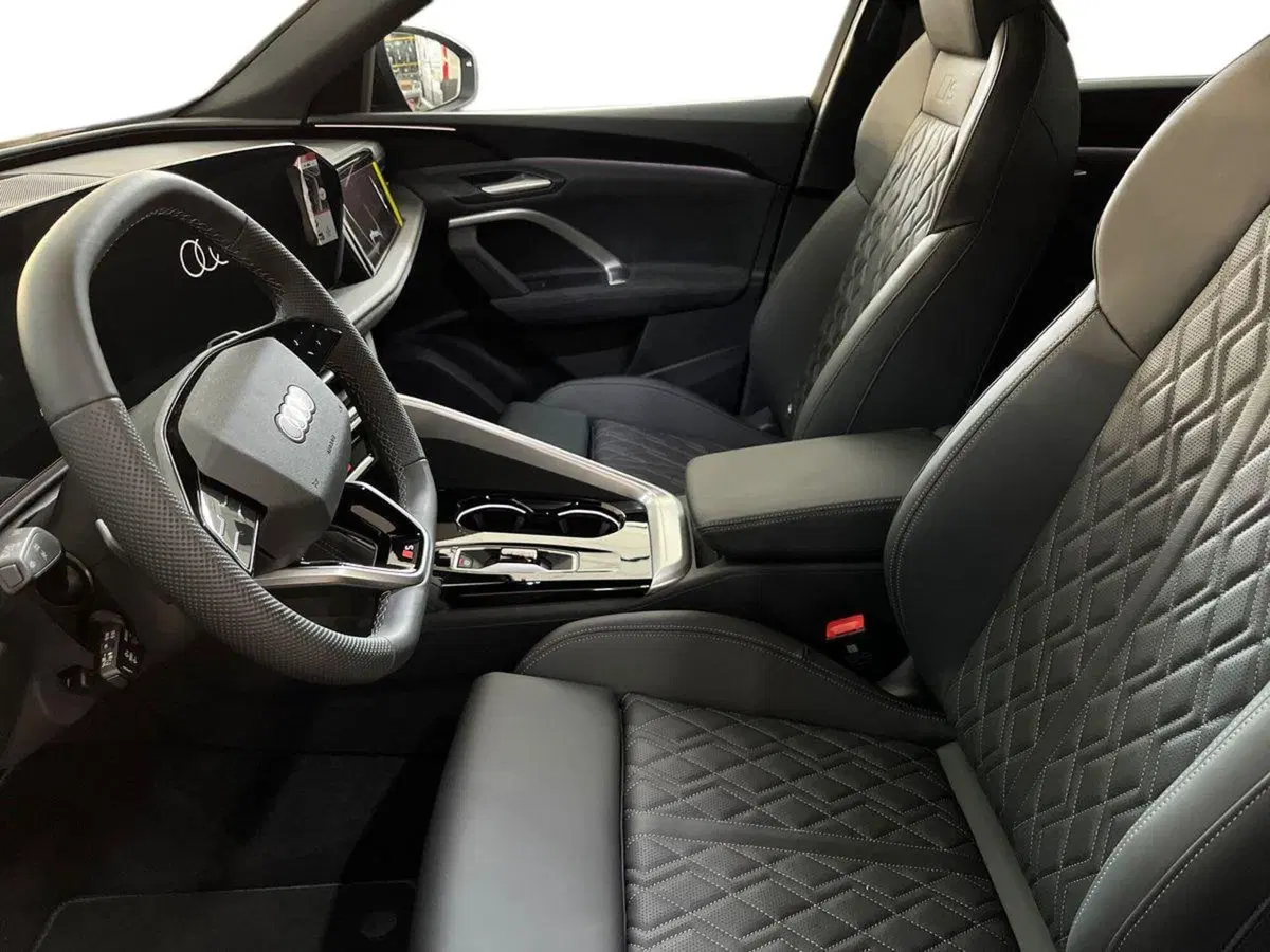 Audi Q5 Sportback nuova a Barletta-Andria-Trani (7)