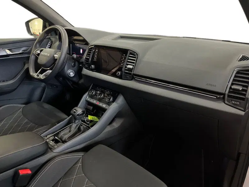 Skoda Karoq usata a Bari (9)