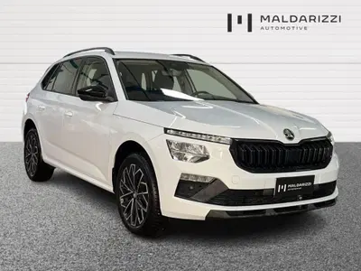 Skoda Kamiq 1.0 tsi Black Dots 115cv dsg del 2025 usata a Foggia