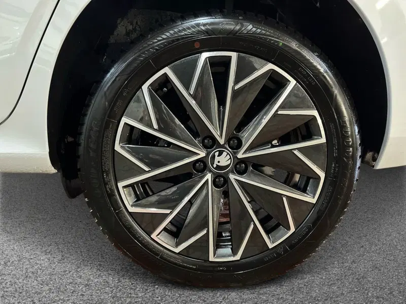 Skoda Kamiq usata a Foggia (6)