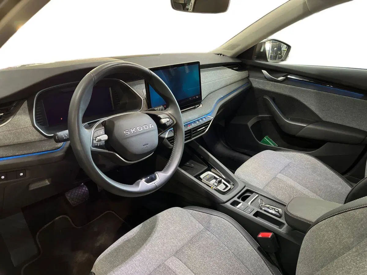 Skoda Octavia Station Wagon usata a Bari (10)