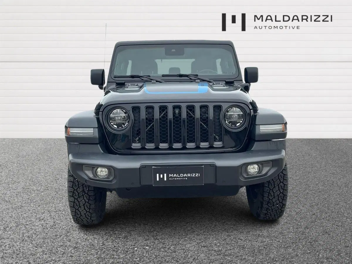 Jeep Wrangler Unlimited usata a Bari (2)
