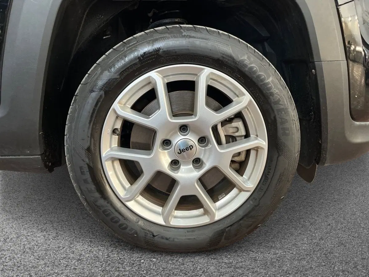 Jeep Renegade usata a Bari (6)