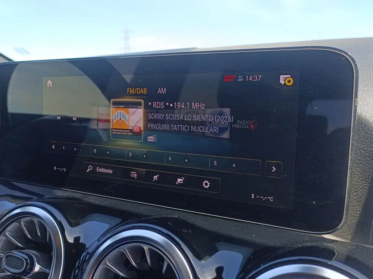 Mercedes-Benz GLA SUV usata a Bari (12)