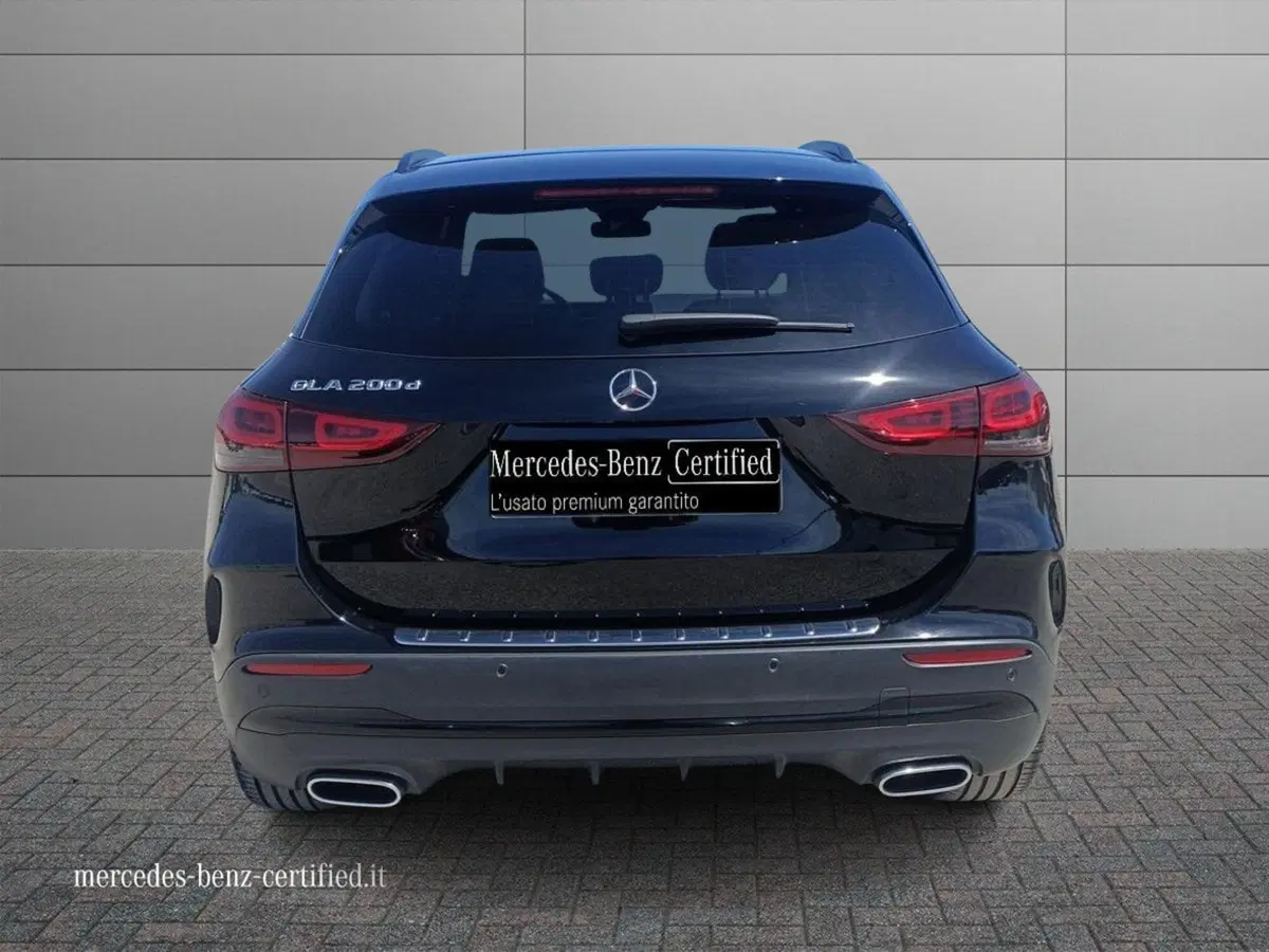 Mercedes-Benz GLA SUV usata a Bari (4)