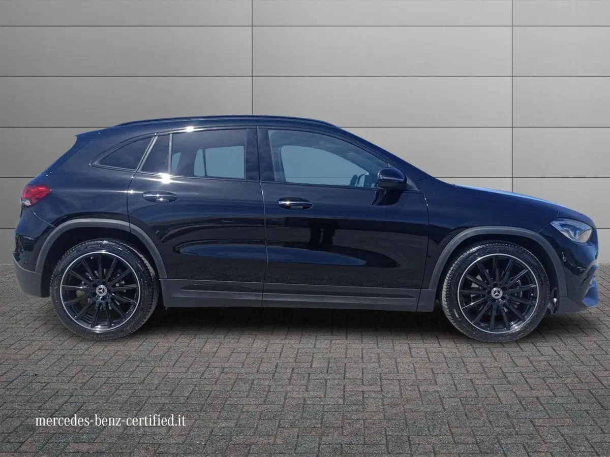 Mercedes-Benz GLA SUV usata a Bari (5)
