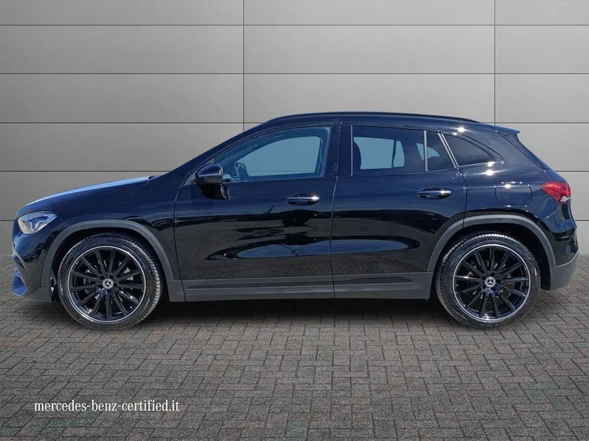 Mercedes-Benz GLA SUV usata a Bari (6)