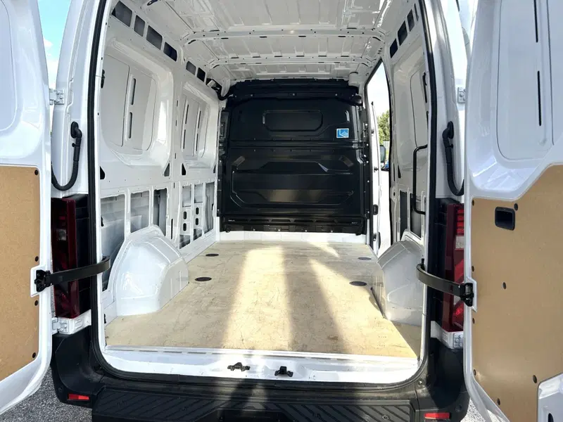 Nissan Interstar Furgone usata a Ferrara (13)