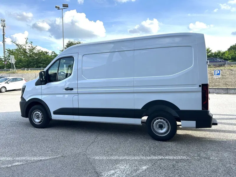 Nissan Interstar Furgone usata a Ferrara (6)