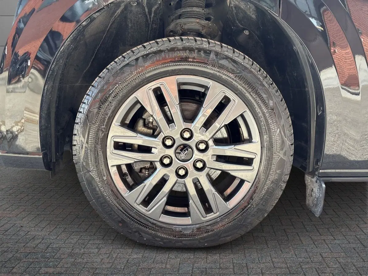 Ford Tourneo Custom usata a Pescara (6)