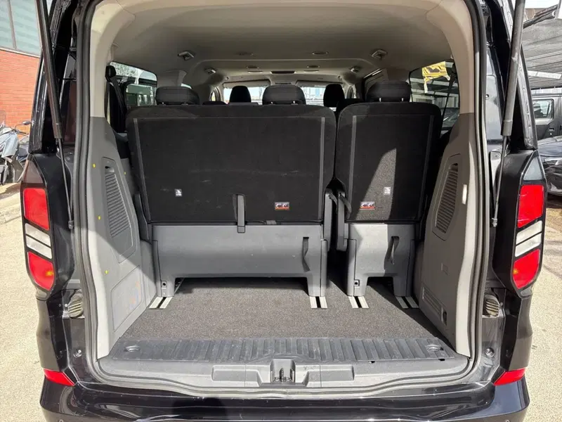 Ford Tourneo Custom usata a Pescara (7)
