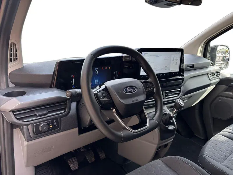 Ford Tourneo Custom usata a Pescara (8)