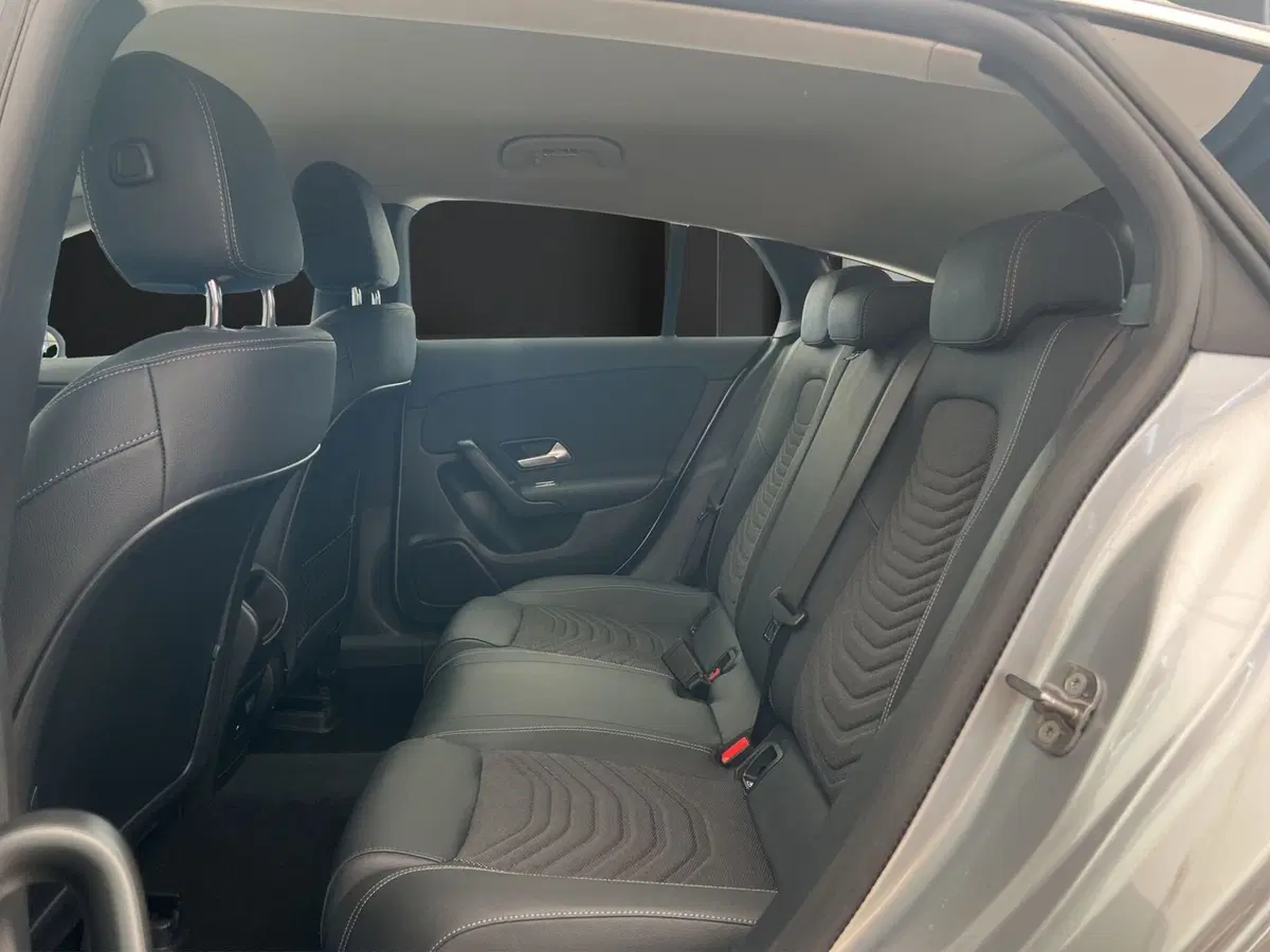 Mercedes-Benz CLA Shooting Brake usata a Cosenza (13)