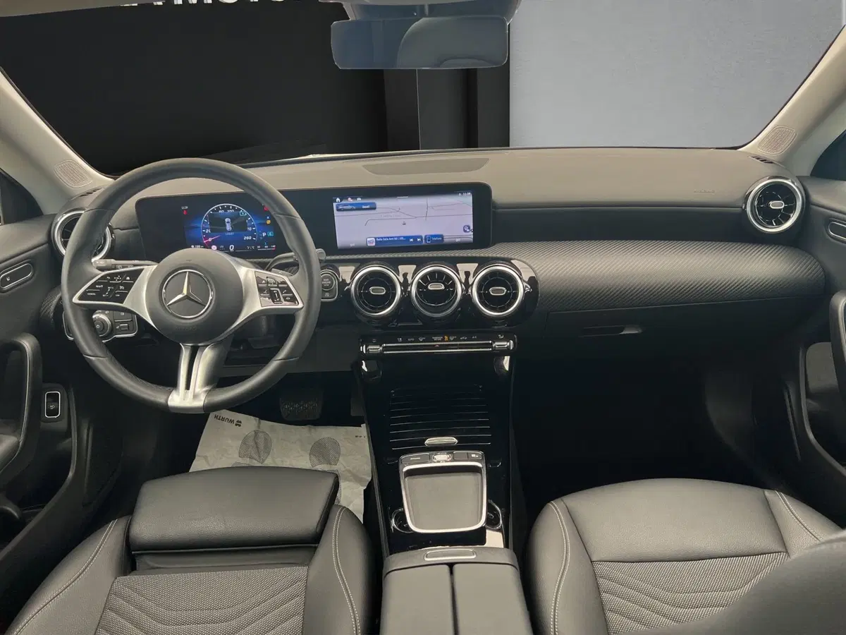 Mercedes-Benz CLA Shooting Brake usata a Cosenza (14)